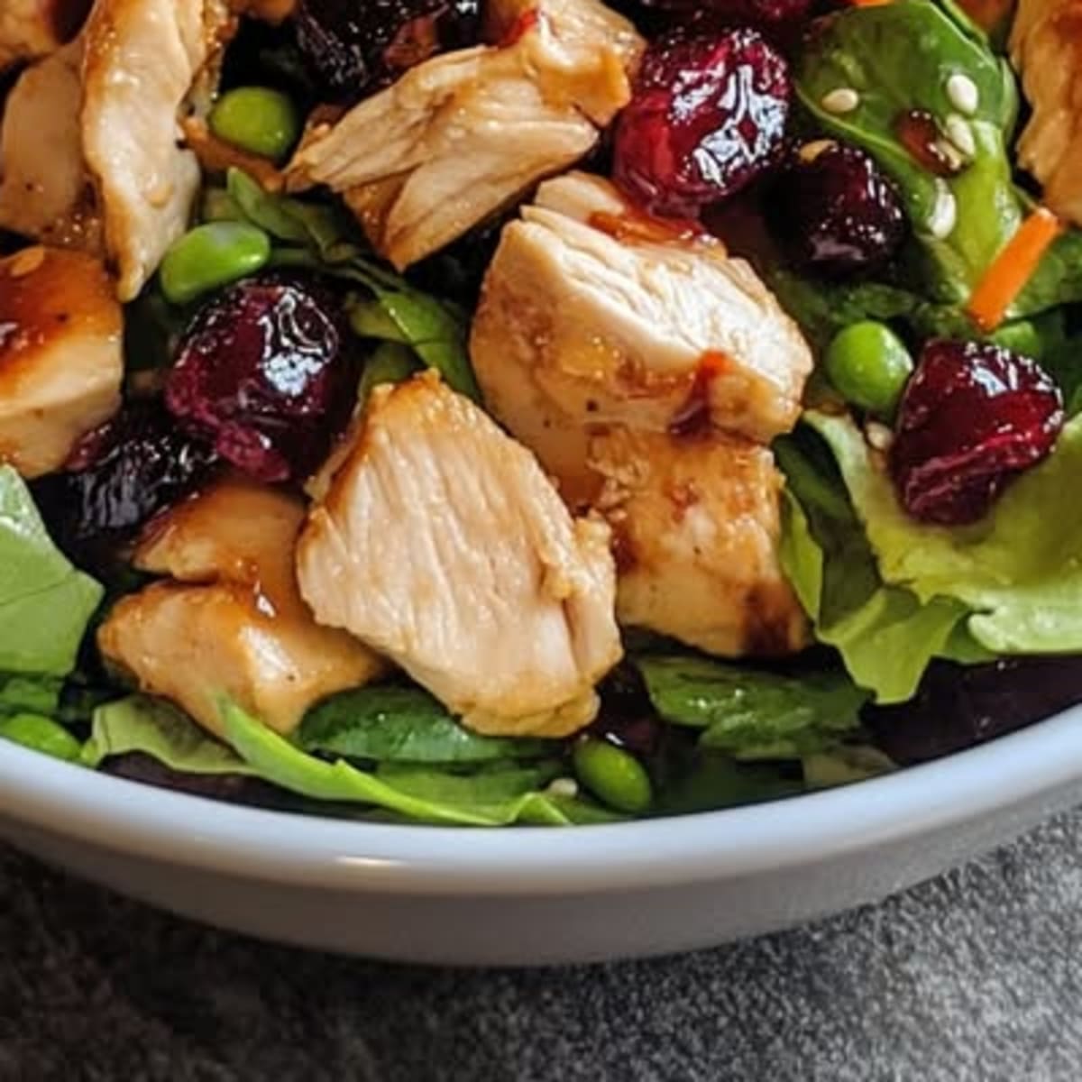 Salade de Poulet aux Canneberges2