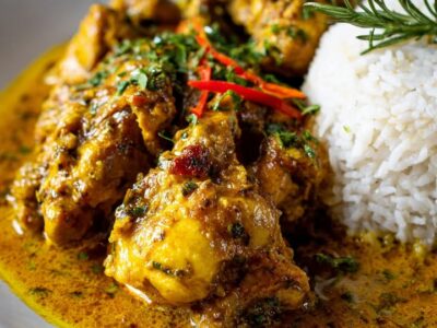 Curry de Poulet Jamaïcain : La Recette Authentique et Facile à Préparer