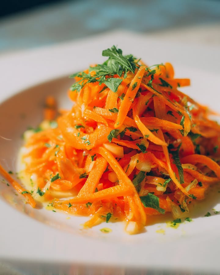 Salade Carottes Pommes : Recette Facile et Savoureuse 1 Salade Carottes Pommes