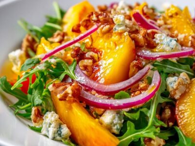 Salade Pêches Gourmande : Recette Facile et Savoureuse