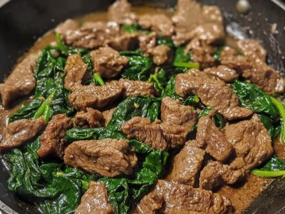 Boeuf Épinards Ail Beurré: Recette Facile et Savoureuse