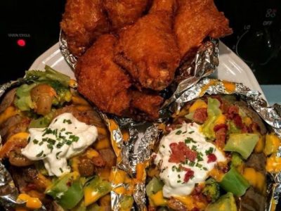 Pommes Chargées & Ailes : Recette Facile et Savoureuse