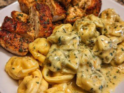 Poulet Tortellini Alfredo : Recette Facile et Savoureuse