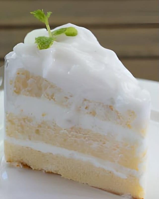 Gâteau Vanille Moelleux Facile : Recette Rapide et Savoureuse 2 Gâteau Vanille Moelleux
