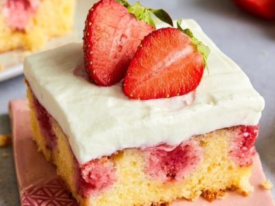 Gâteau aux Fraises Moelleux et Frais pour Toutes Occasions